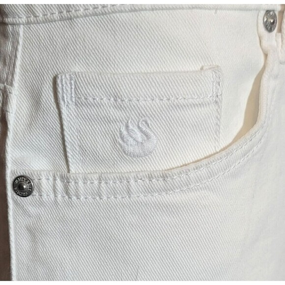 NWT Gloria Vanderbilt Amanda Capri Jean Classic White Stretch Denim - Size 4 - Picture 6 of 14